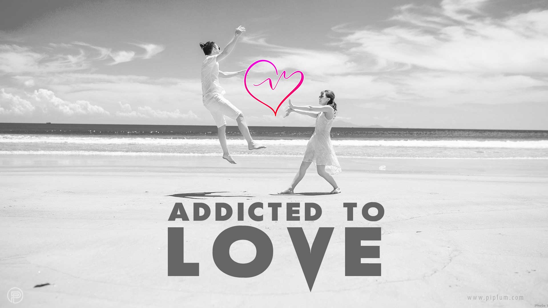 Addicted-to-love-quote-couple-having-fun-in-the-beach