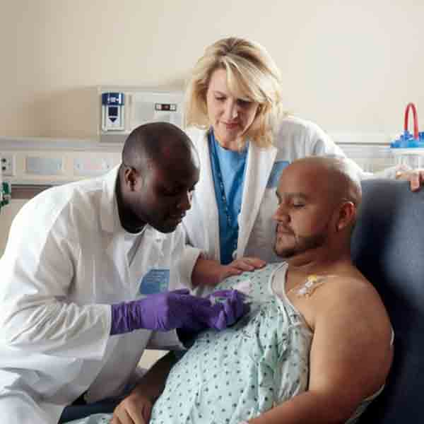Establishing good communication with your doctor is important when it comes to your health. Establishing-good-communication-with-your-doctor-is-important-when-it-comes-to-your-health