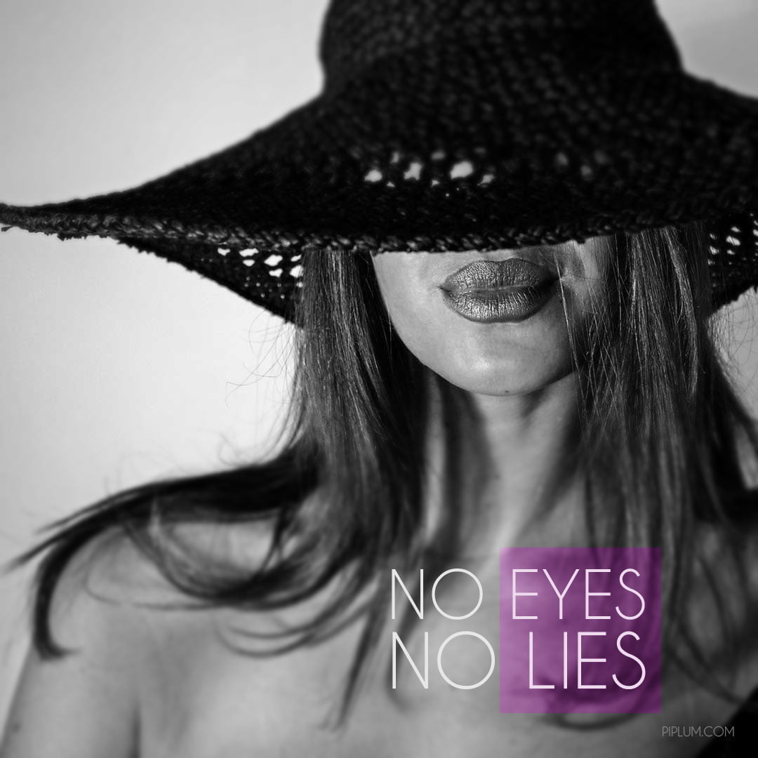 no-eyes-no-lies-Quote-about-life-Women-with-covered-eyes-in-pro-photography-karolina-lukauskaite-model-lips