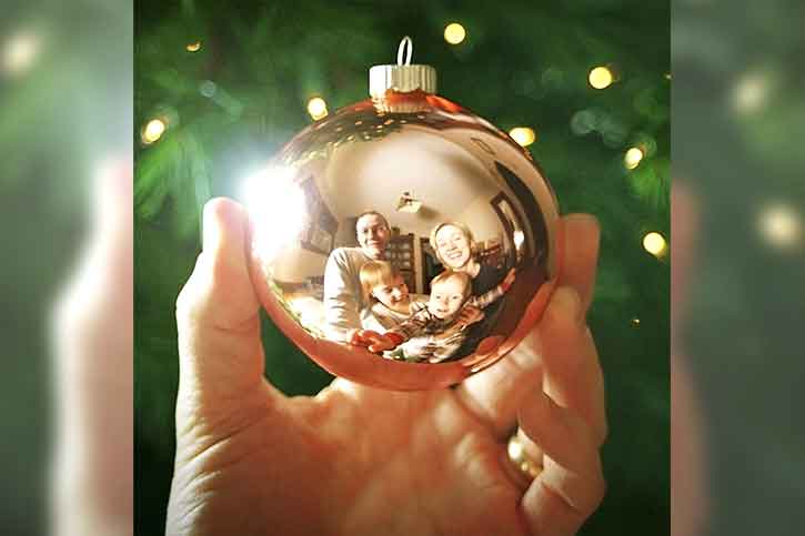 The Magic Ball Magic-christmas-ball