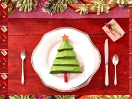 how-to-fold-a-Christmas-tree-napking-folding-tutorial