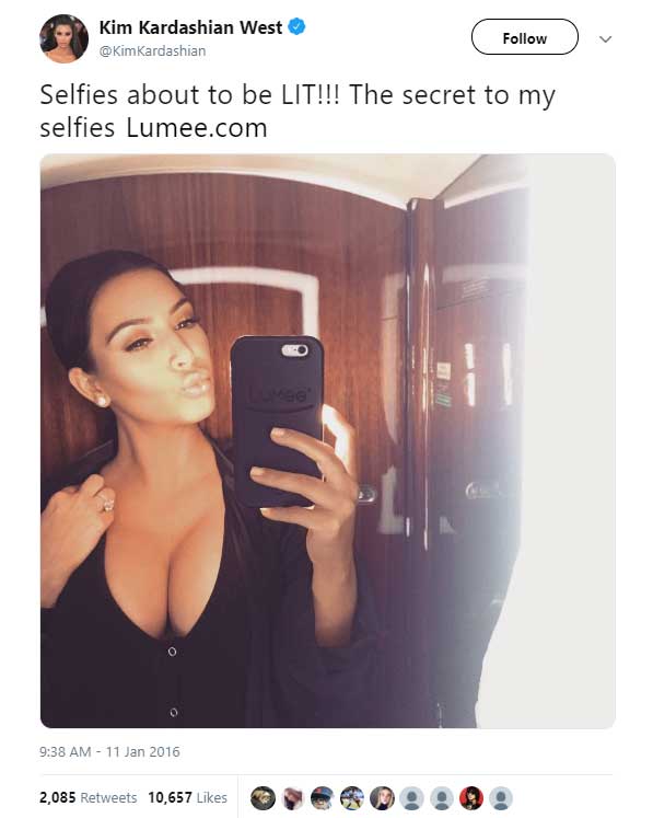 A classic Kim Kardashian West selfie in front of the mirror.. Kim-Kardashian-West-knows-that-light-is-very-important-for-taking-a-selfie-mirror-classic