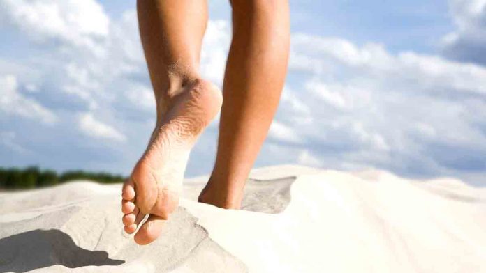 Only a few people know the immeasurable benefits of walking barefoot Only a few people know the immeasurable benefits of walking barefoot