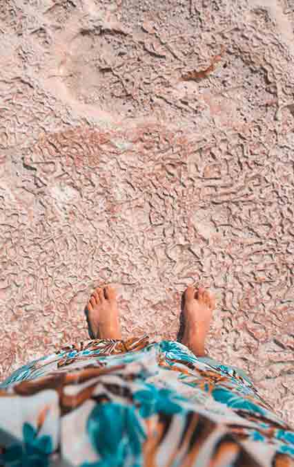 walking-barefoot-in-the-desert
