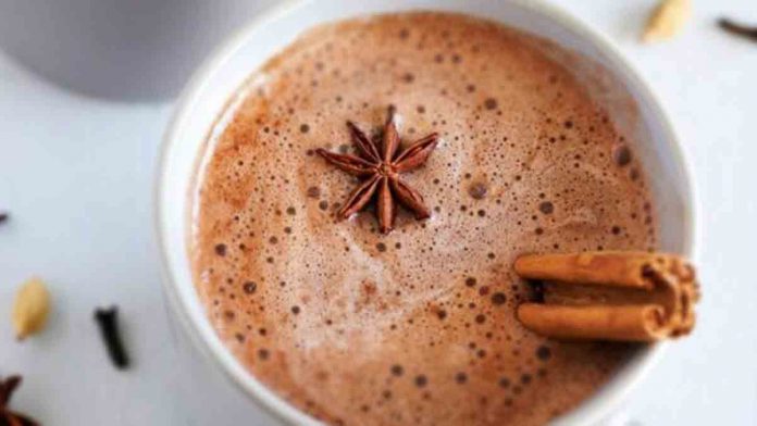 Tasty Dandelion Coffee With Cinamon Garnish tasty-Dandelion-coffe-latte-with-cinamon-garnish