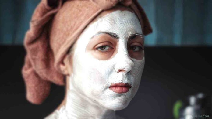 Are you making the following skincare mistakes? Let’s find out and get you on the path to a proper skincare routine. Invest-In-A-Good-Skincare-Routine.-Beautiful-Tips-For-A-Beautiful-Skin
